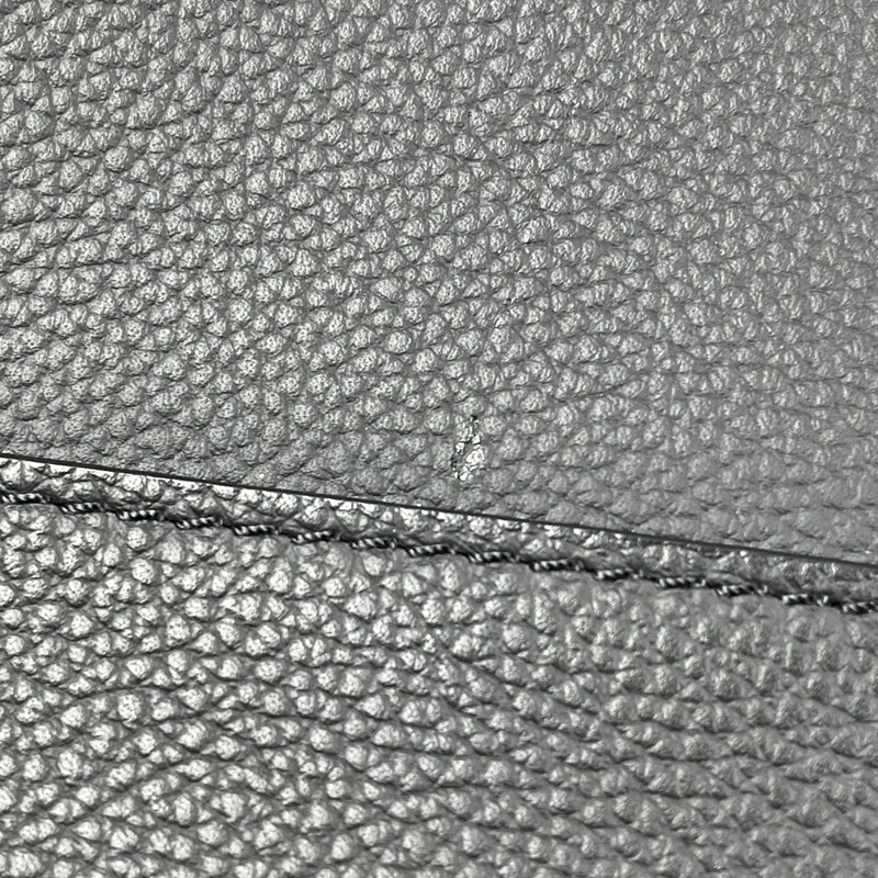 Louis Vuitton Takeoff Messenger PM Calfskin Shoulder Bag - Black 