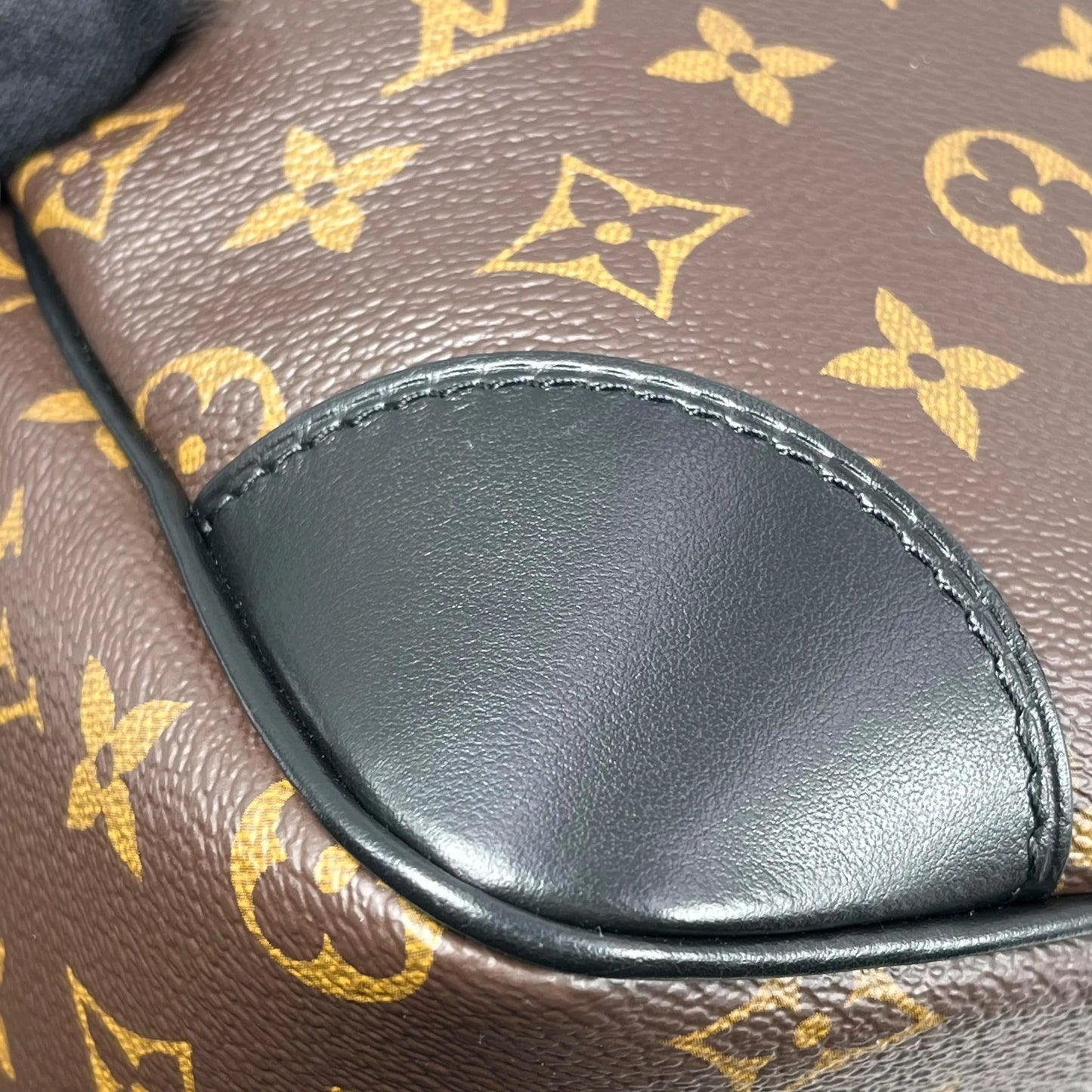 Louis Vuitton Monogram Odeon MM Monogram Canvas Shoulder Bag - Brown 
