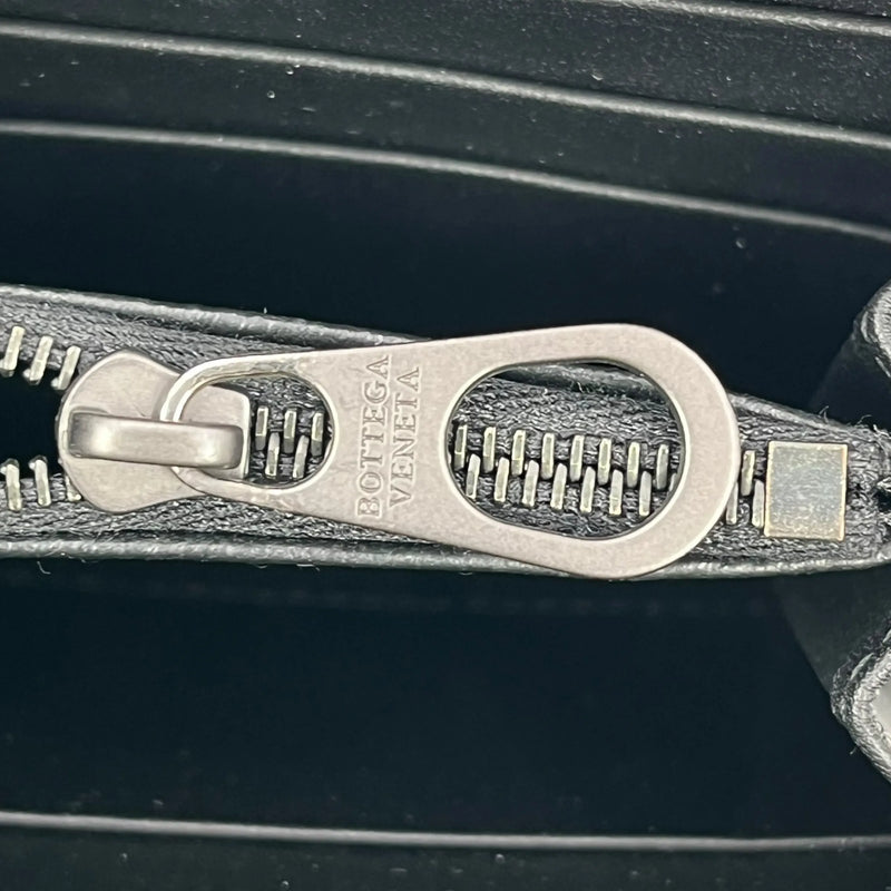 BOTTEGA VENETA Intrecciato Round Zip Leather Long Wallet - Black 