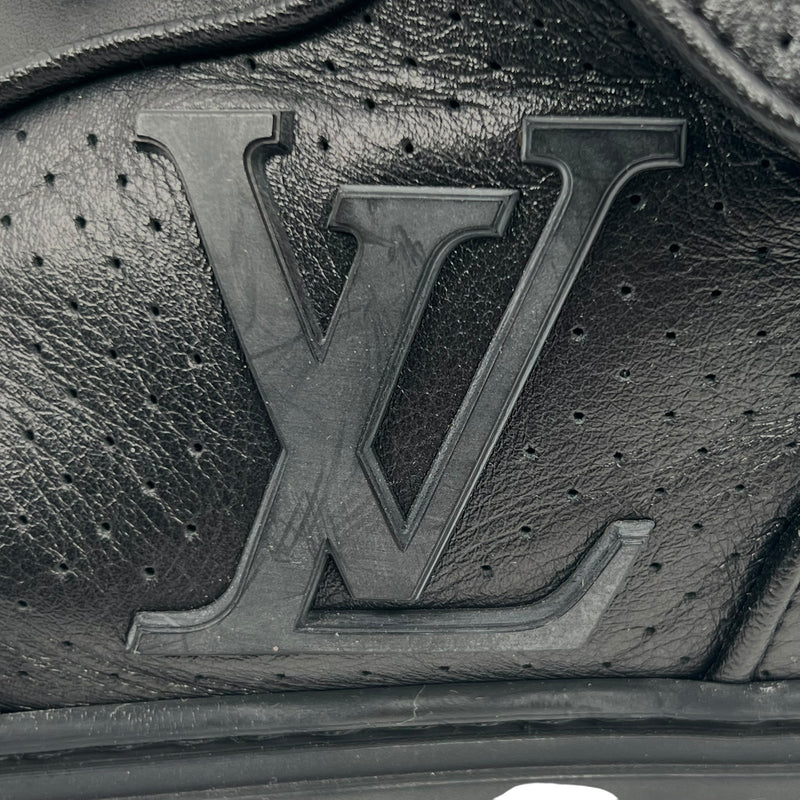 Louis Vuitton Black Leather Sneakers for Men - Black 