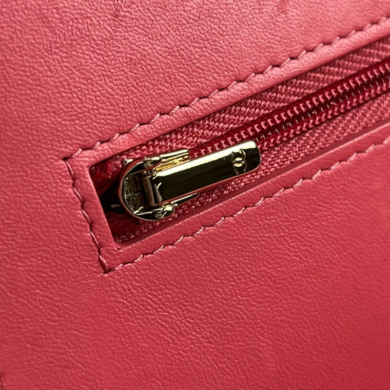 CHANEL Matelassé Lambskin Chain Wallet - Pink 
