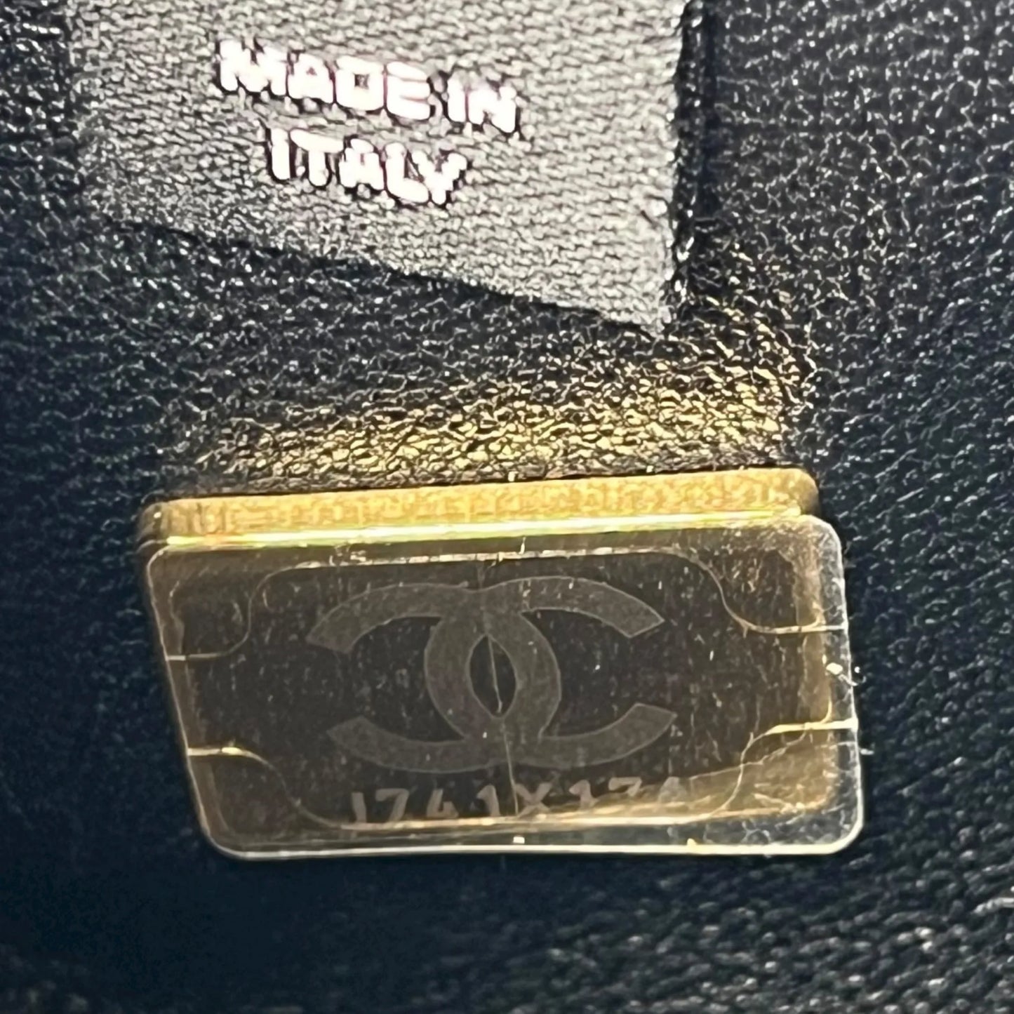 CHANEL Matelasse Boston Velvet Mini Shoulder Bag - Black 