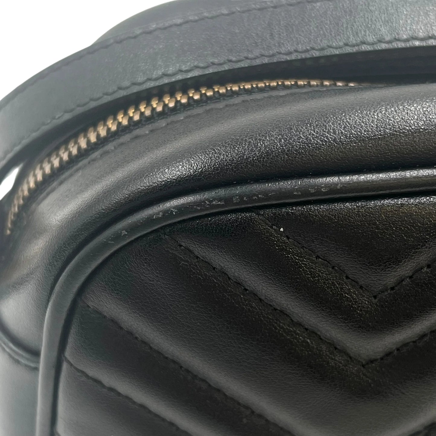 GUCCI GG Marmont Leather Shoulder Bag - Black 
