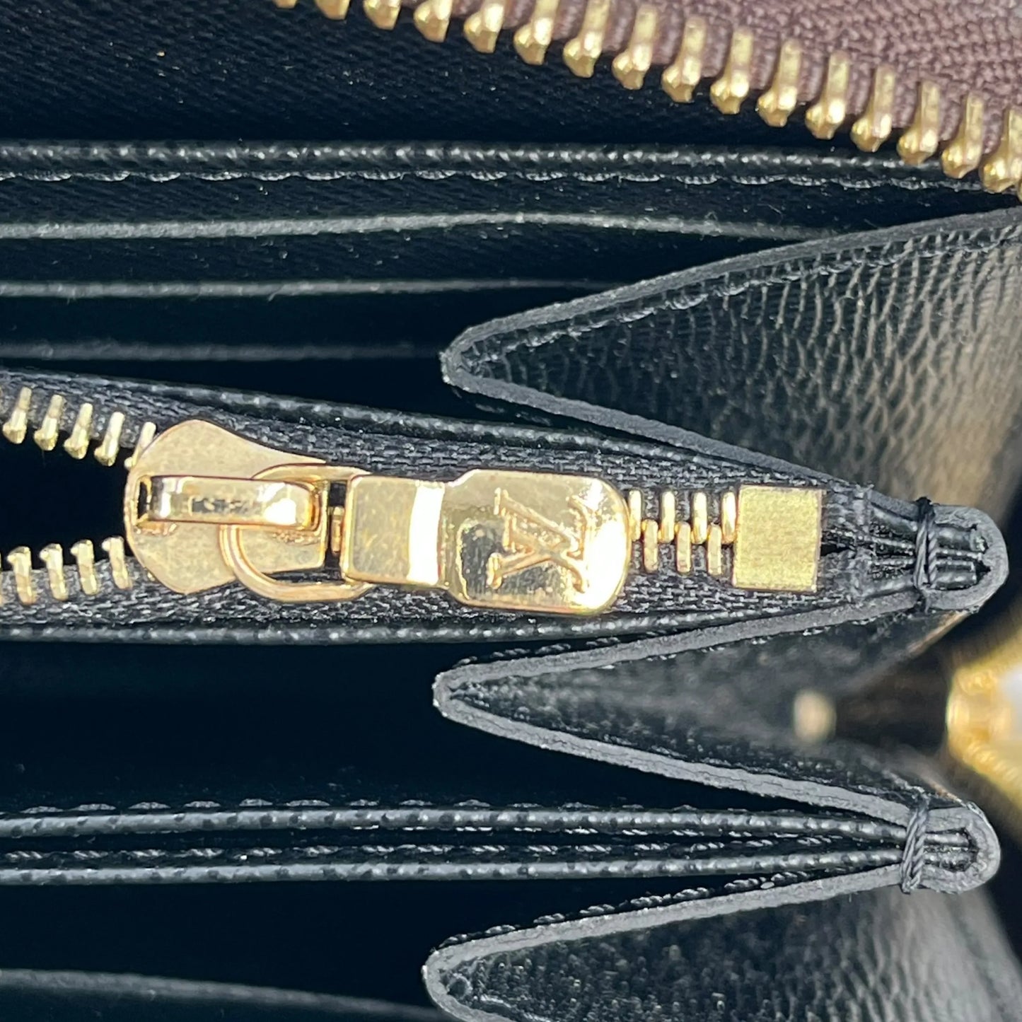 HOLD🔷LOUIS VUITTON Monogram Reverse Zippy Long Wallet - Brown 