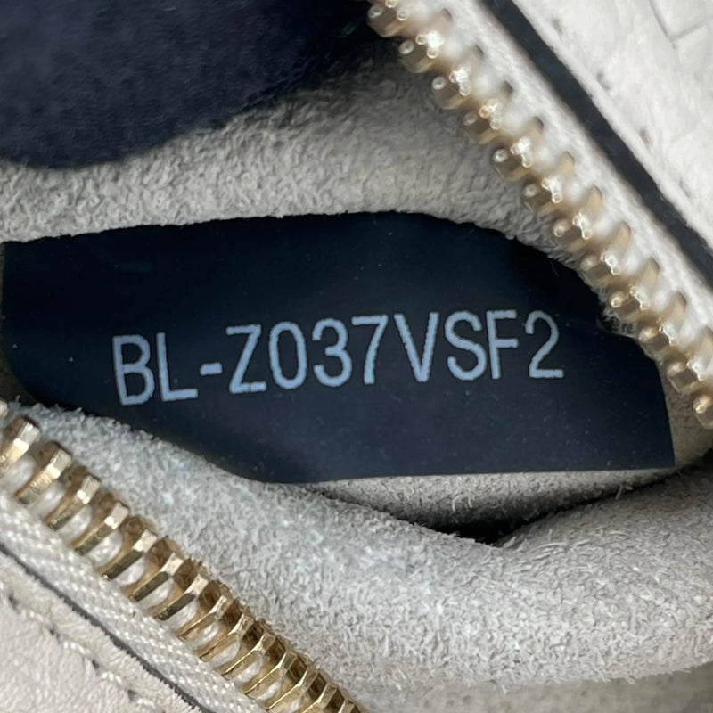 Valentino Rockstud Leather Handbag/Shoulder Bag - White 