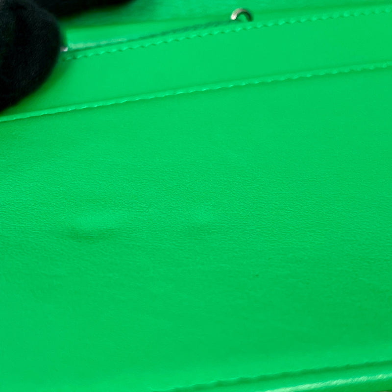 CHANEL Boy Chanel Caviar Leather Chain Wallet Shoulder Bag - Green 