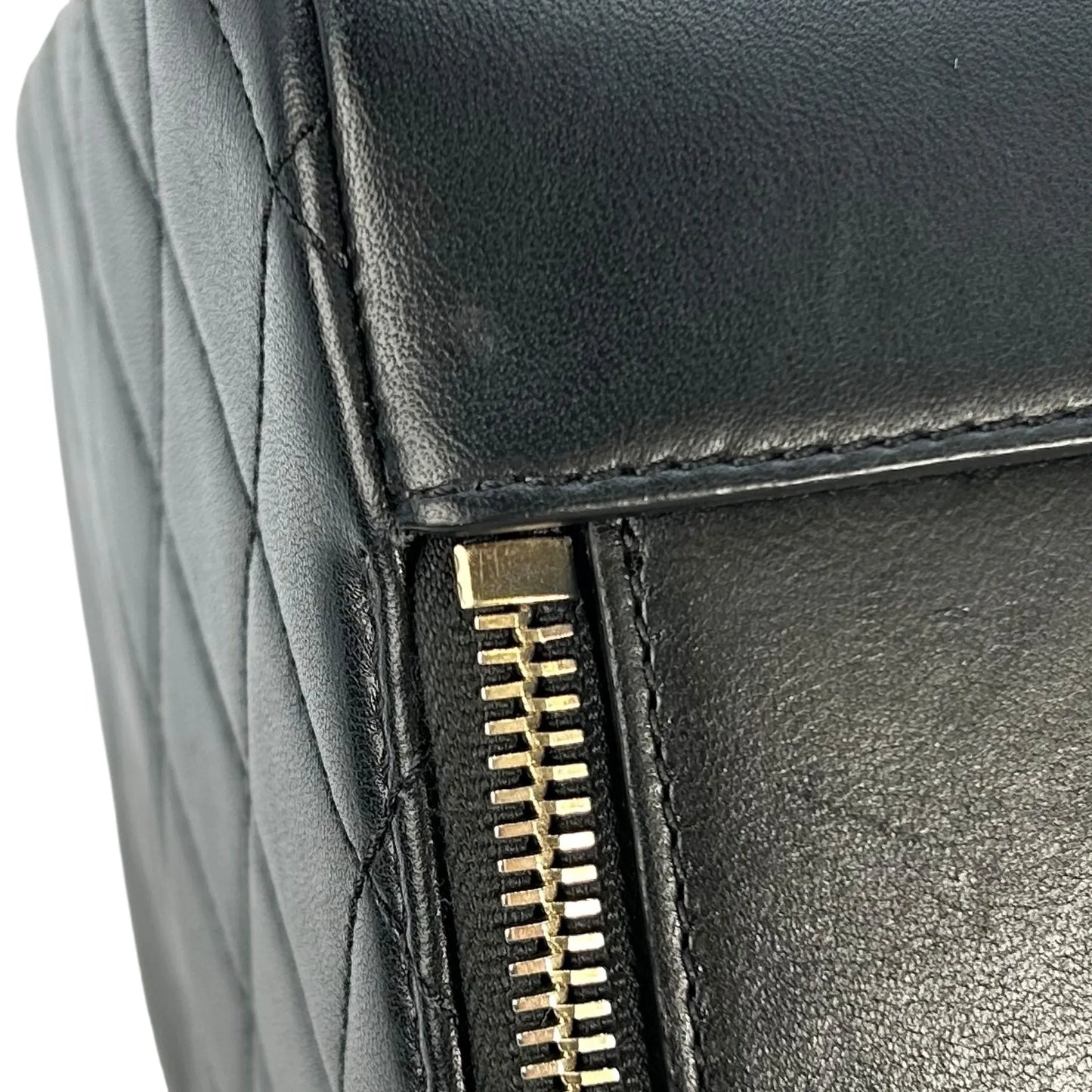 CHANEL Matelasse Vanity Bag with Chain Shoulder Bag - Black 