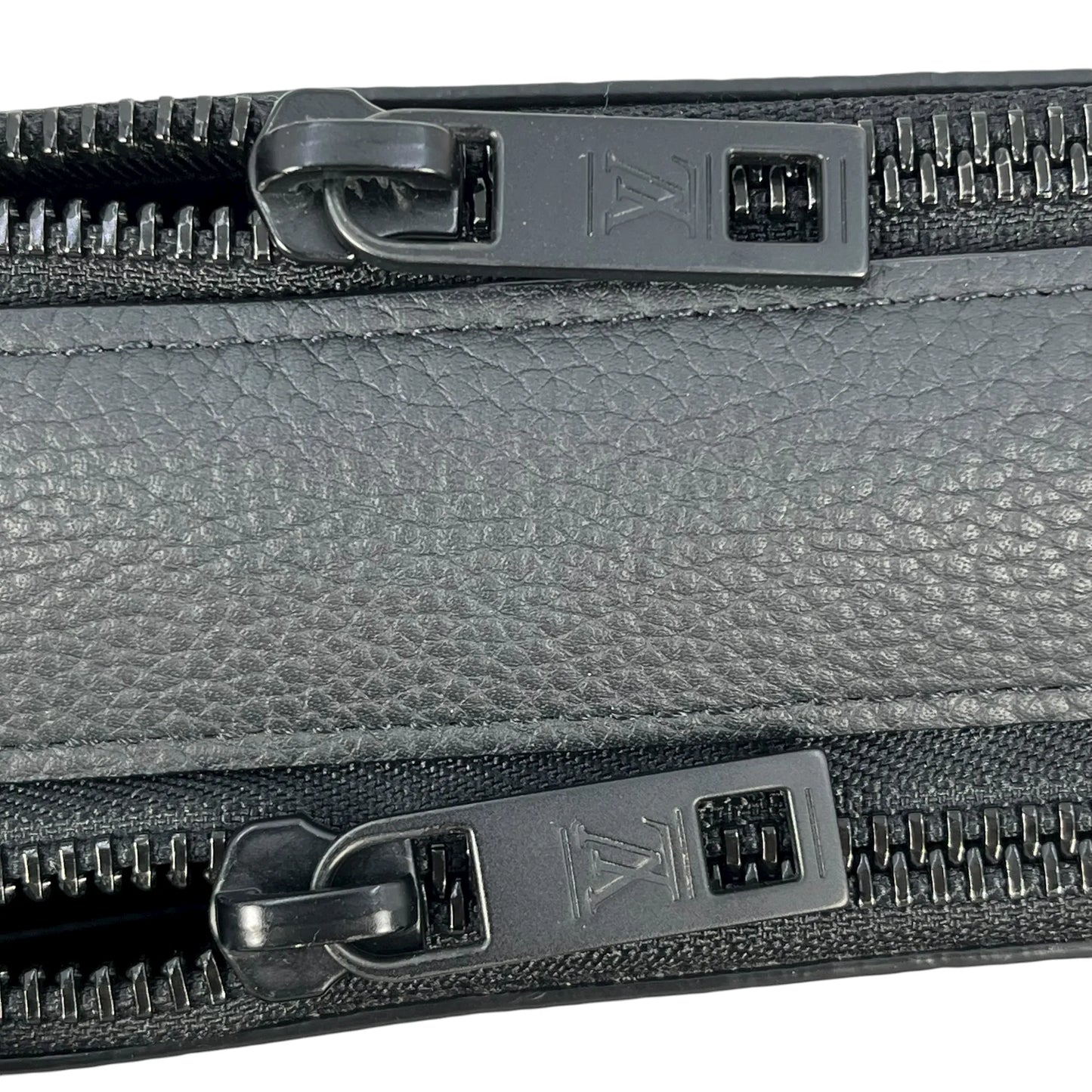 LOUIS VUITTON Alpha Wearable Monogram Eclipse Shoulder Bag - Black 