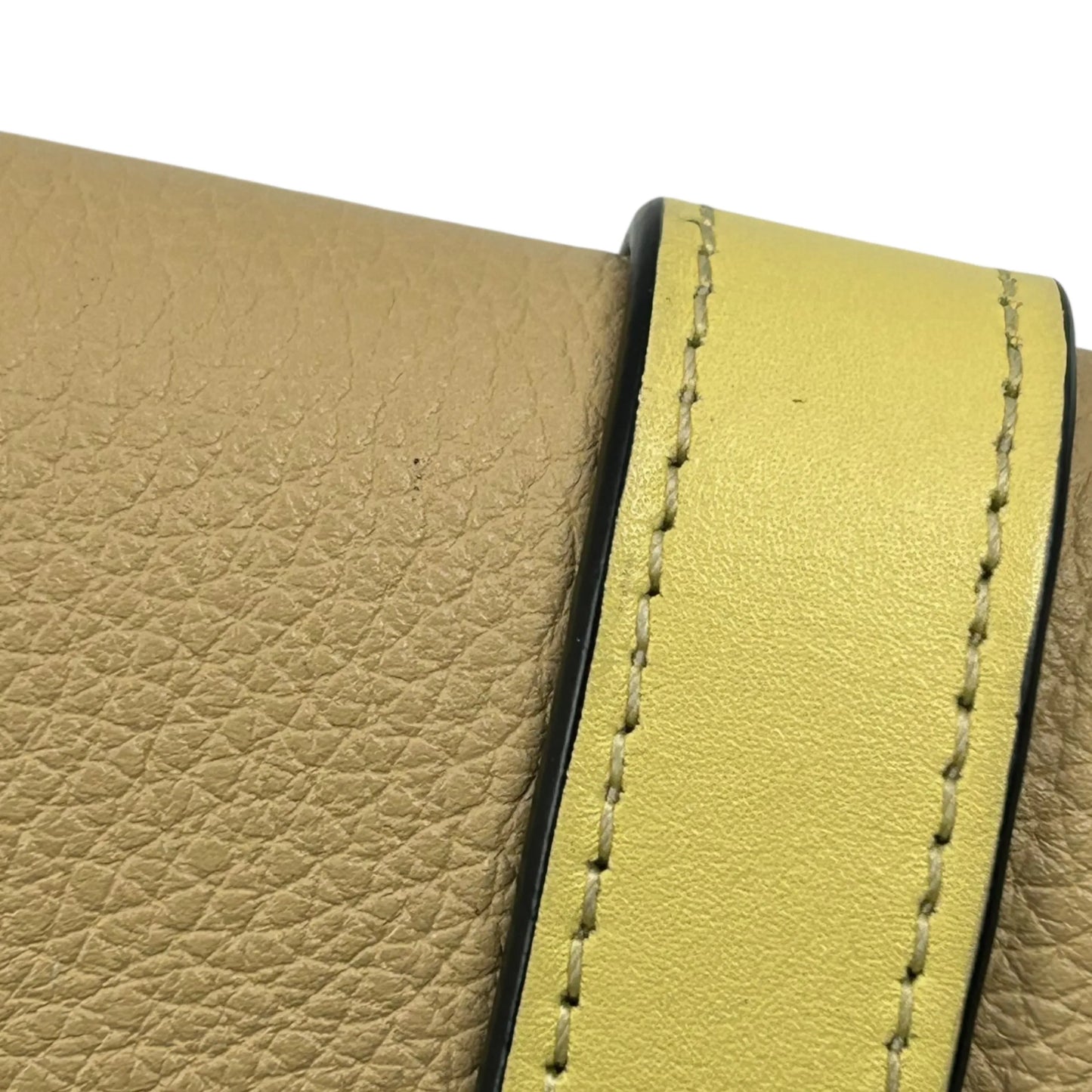 Loewe バーティカルウォレット スモール カーフスキン 三つ折り財布 コンパクトウォレット - ベージュ