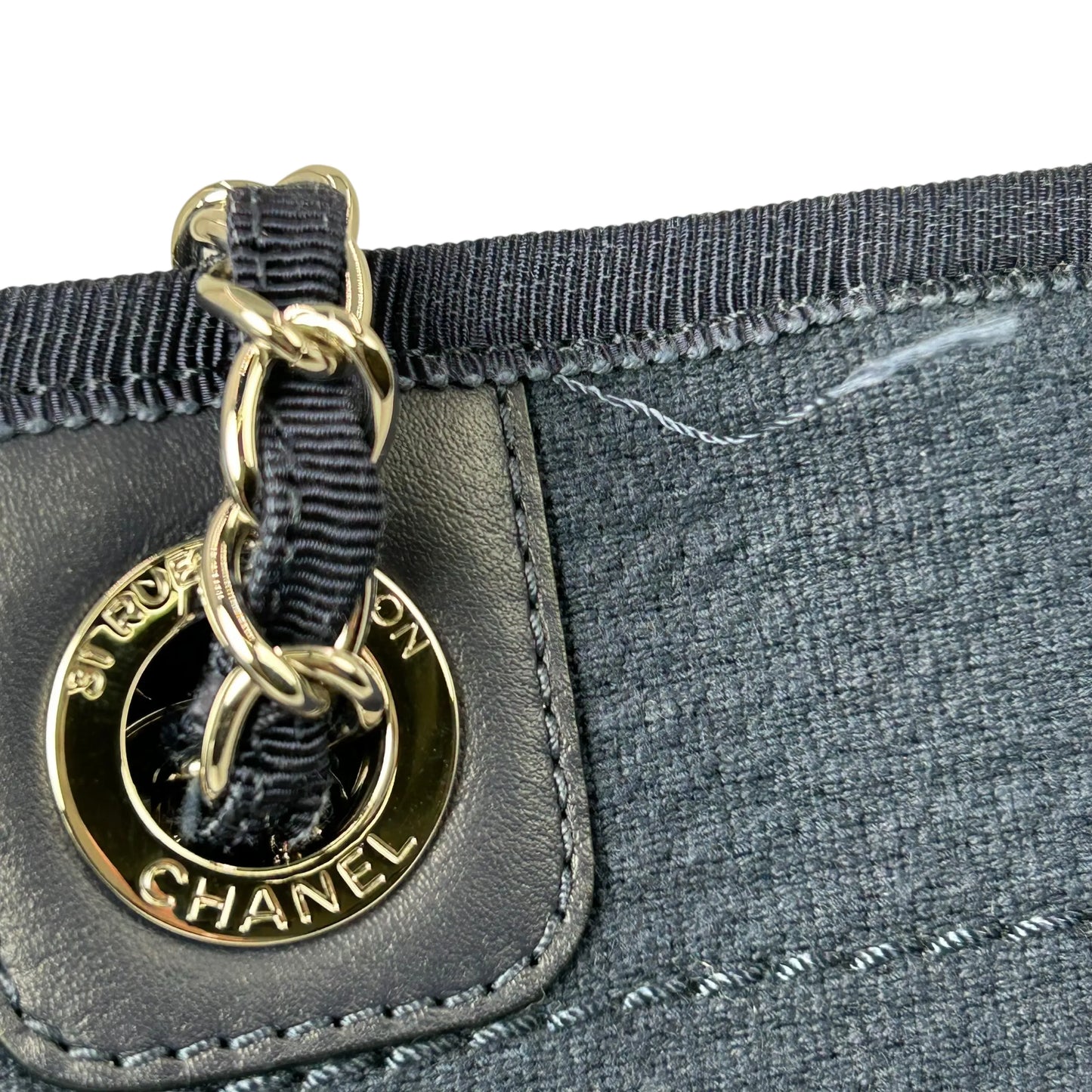 CHANEL Deauville MM Canvas Tote Bag - Navy 