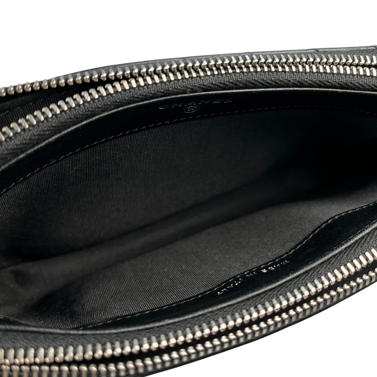 CHANEL Chevron Lambskin Chain Wallet - Black 