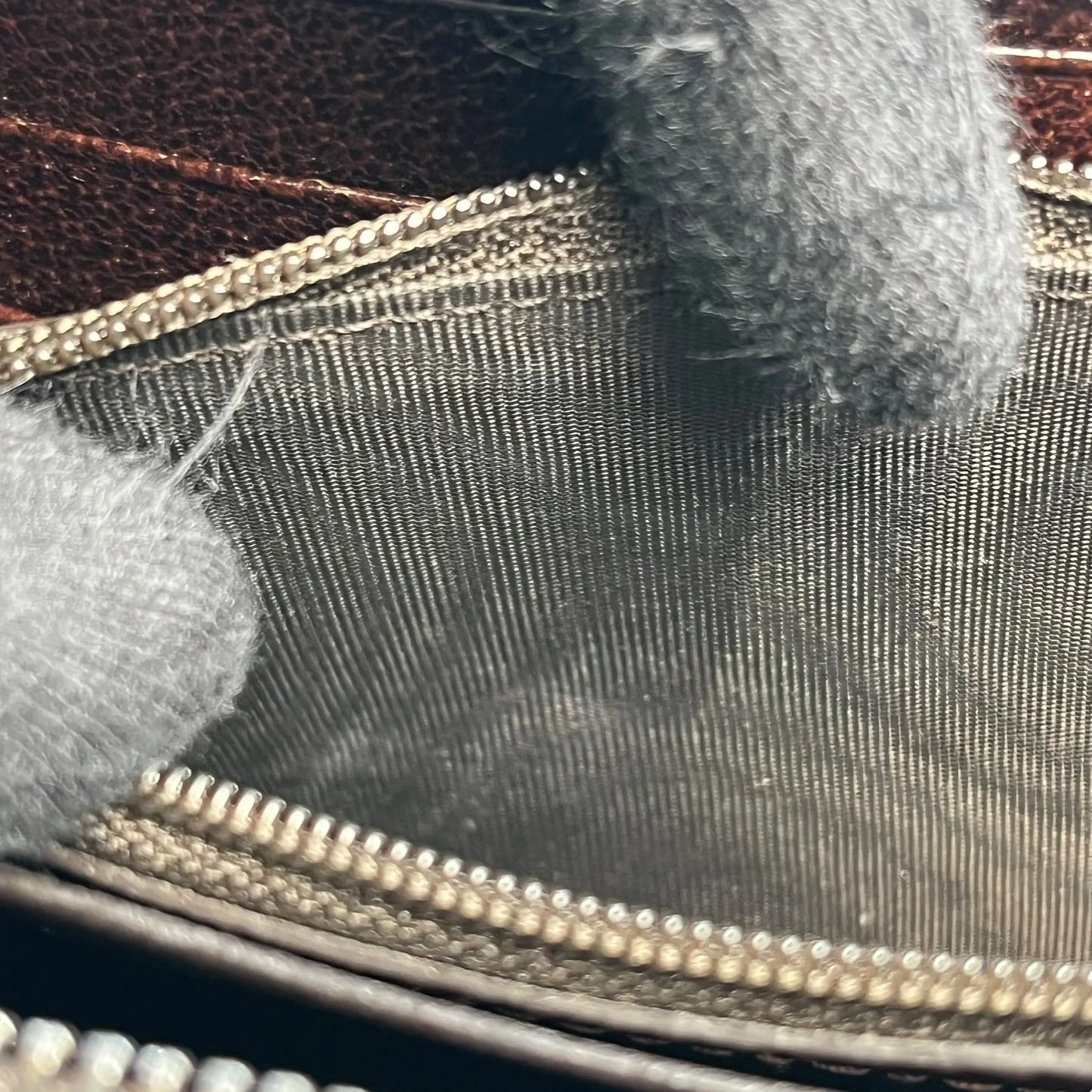 GUCCI キャンバス グッチシマ ラウンドジップ ロングウォレット - ブラウン