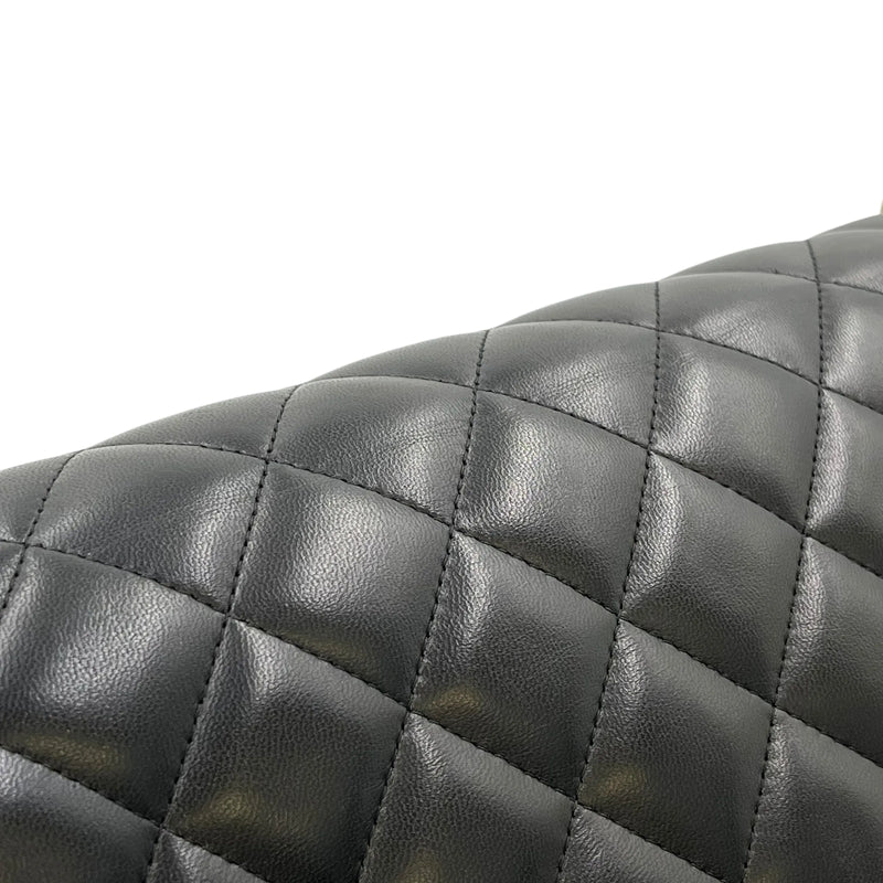 CHANEL Matelasse W-flap Chain Shoulder Bag - Black 