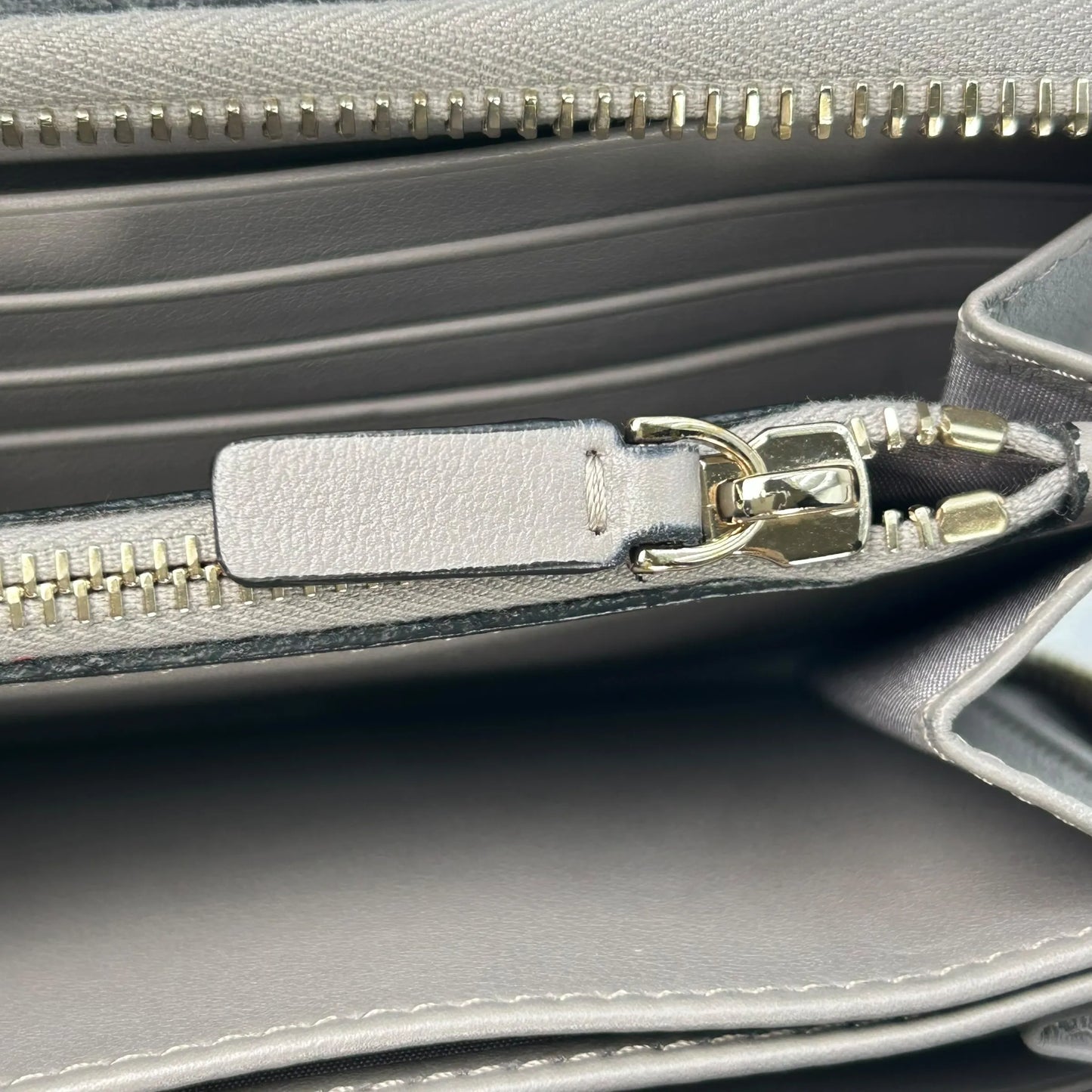 Valentino Rockstud Zip-Around Wallet - Grey 