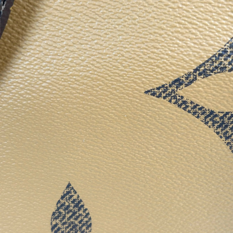 Louis Vuitton モノグラム キャンバス リバース ジャイアント オンザゴーMM ハンドバッグ ショルダーバッグ - ブラウン - 34948