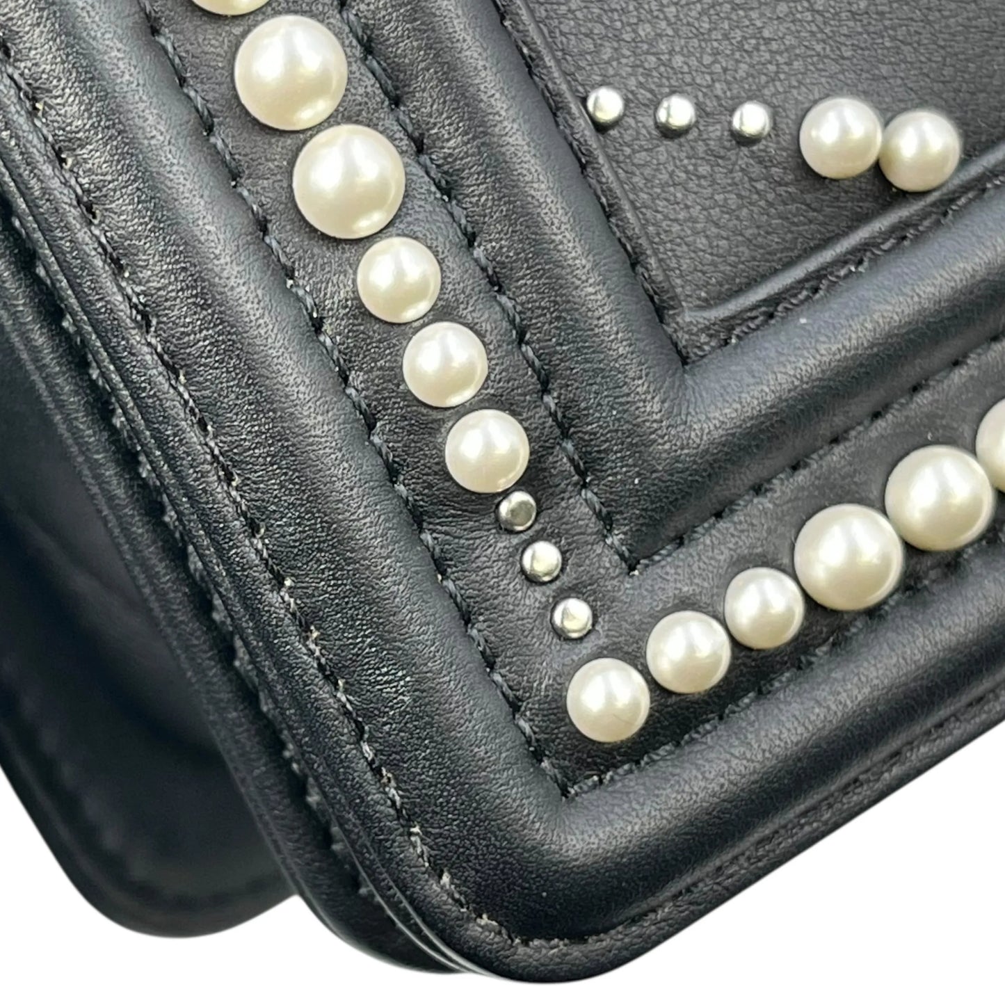 CHANEL Boy Chanel Pearl and Calfskin Chain Shoulder Bag - Black 