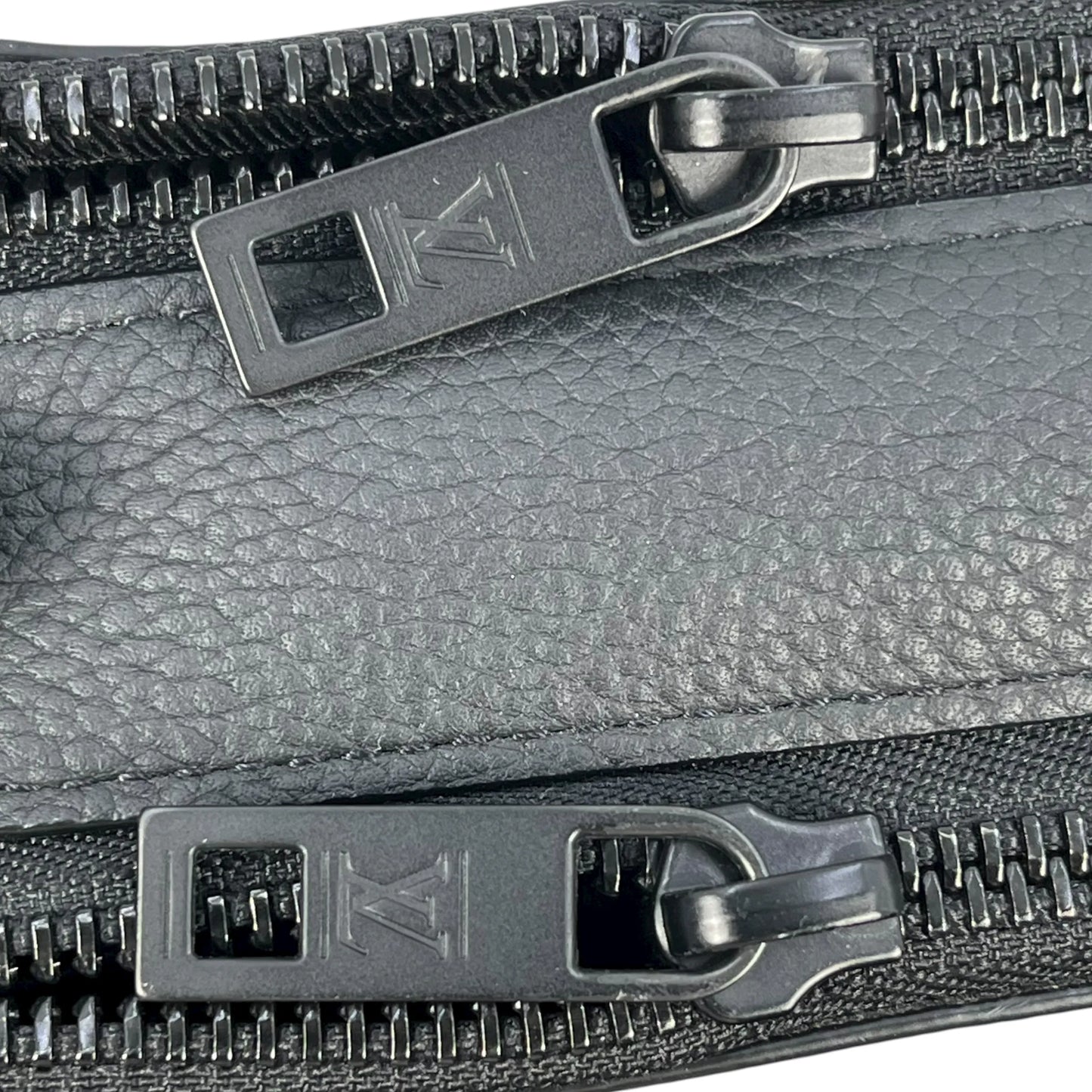 LOUIS VUITTON Alpha Wearable Monogram Eclipse Shoulder Bag - Black 