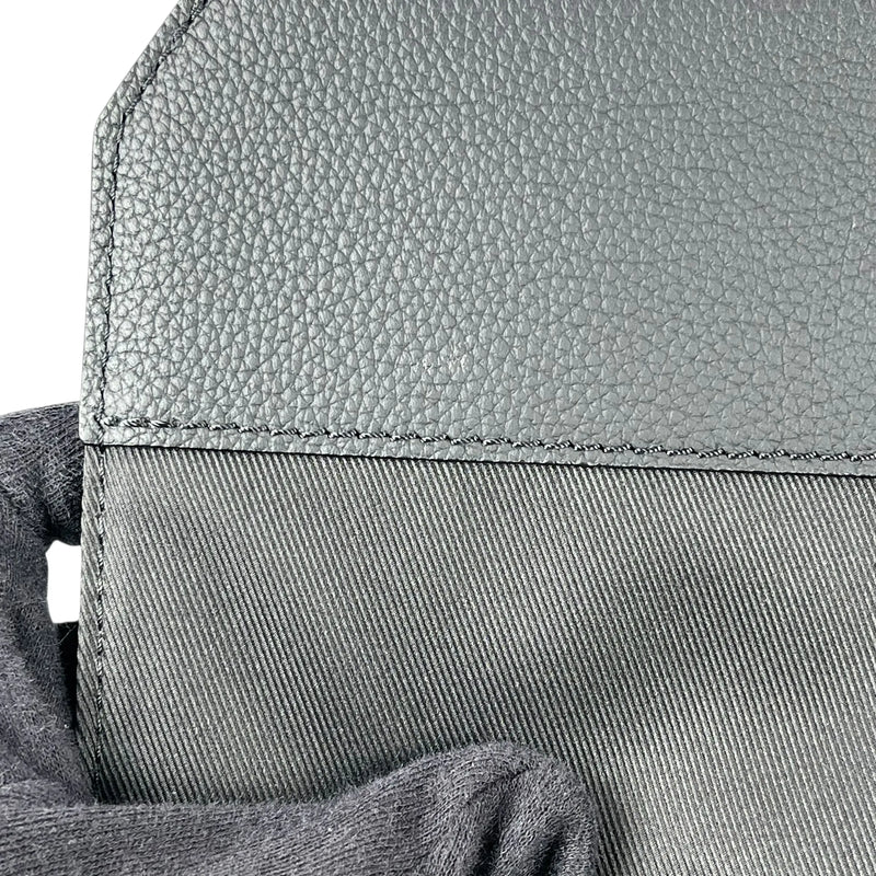 Louis Vuitton Takeoff Messenger PM Calfskin Shoulder Bag - Black 