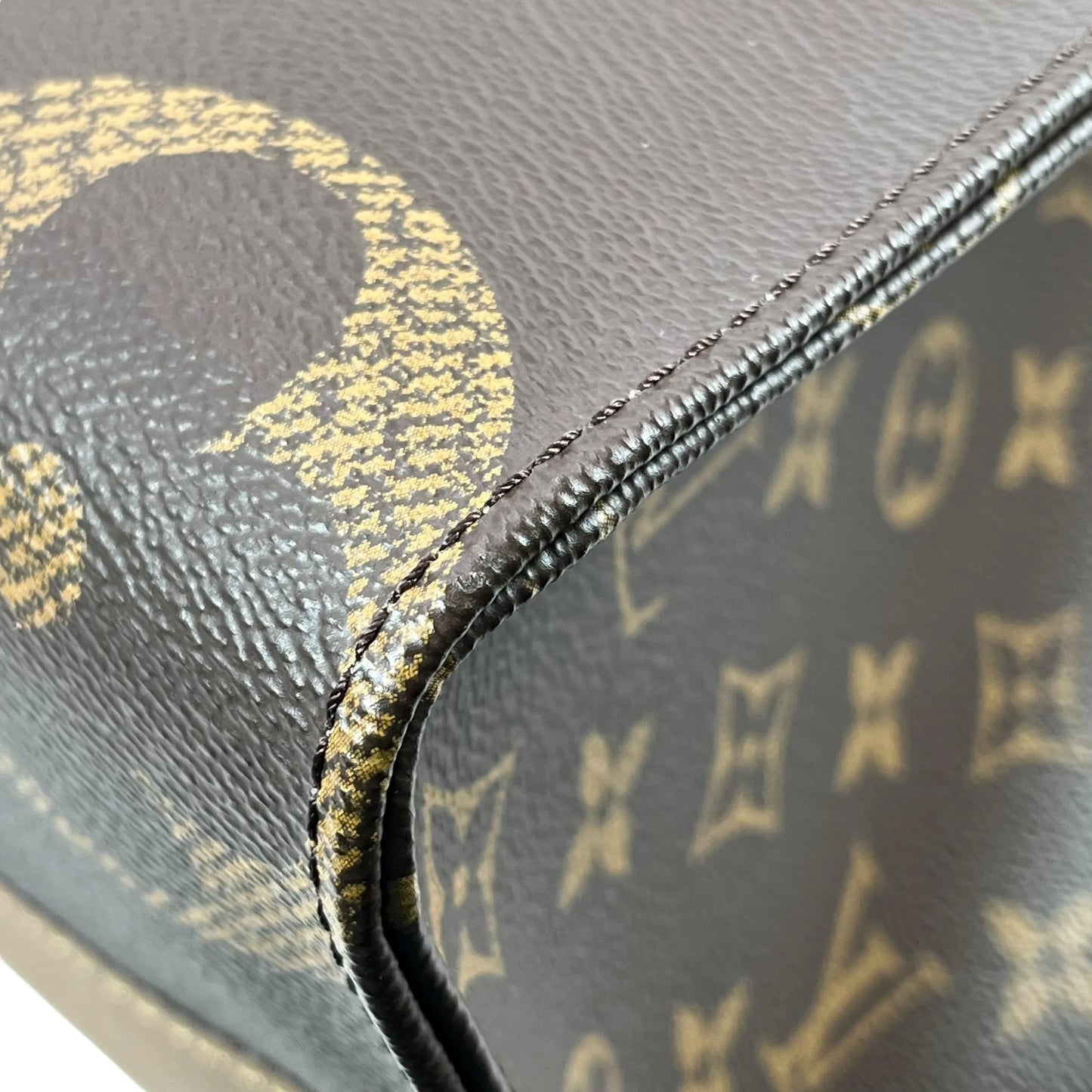 Louis Vuitton On the Go MM Monogram Giant Canvas Tote Bag - Brown
