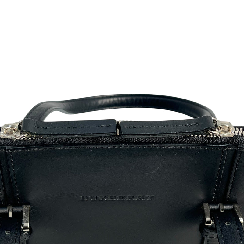 BURBERRY Leather Handbag - Black 