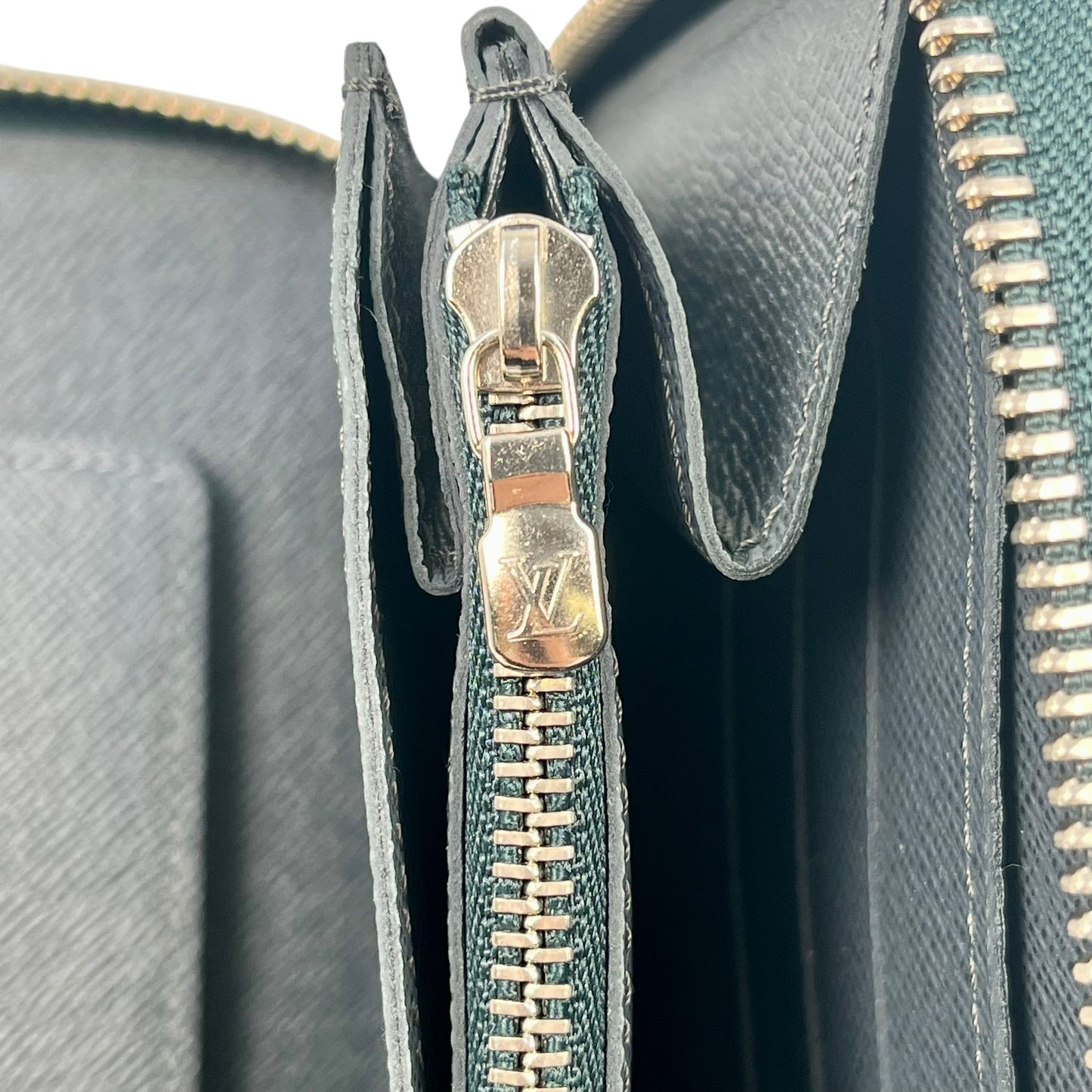 Louis Vuitton Epi Zippy Organizer Long Wallet - Blue Black 