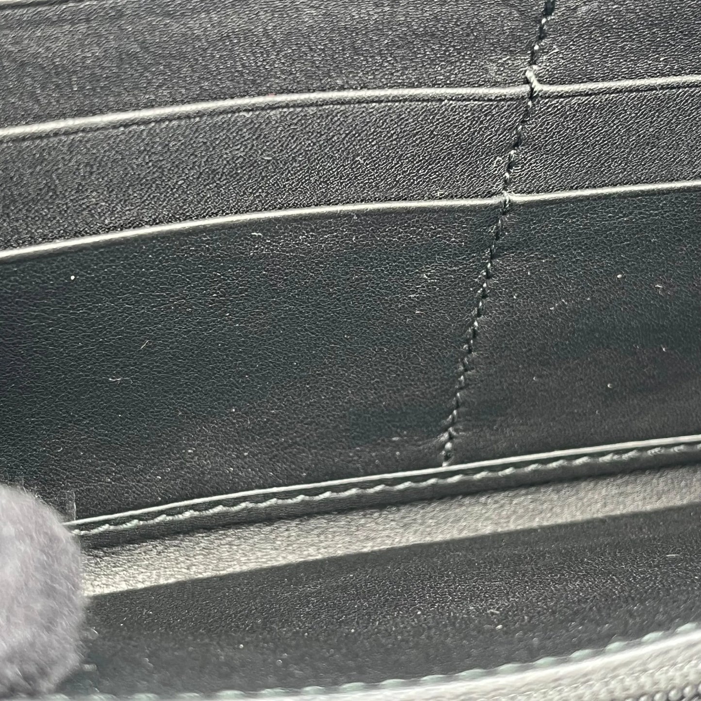 GUCCI Micro Guccissima Round Zip Long Wallet - Black 