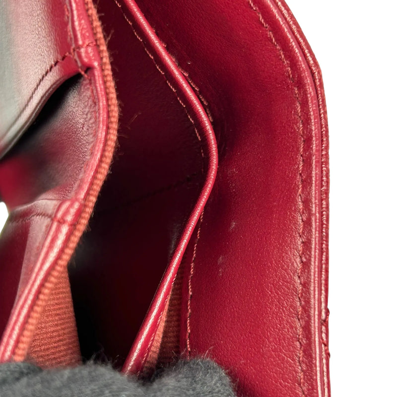 CHANEL マトラッセ シャネル 19 三つ折り財布 コンパクトウォレット - レッド