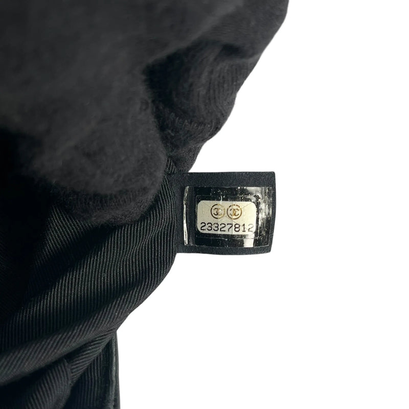 CHANEL カーフスキン ダブルフラップ チェーンショルダーバッグ - ブラック × ホワイト