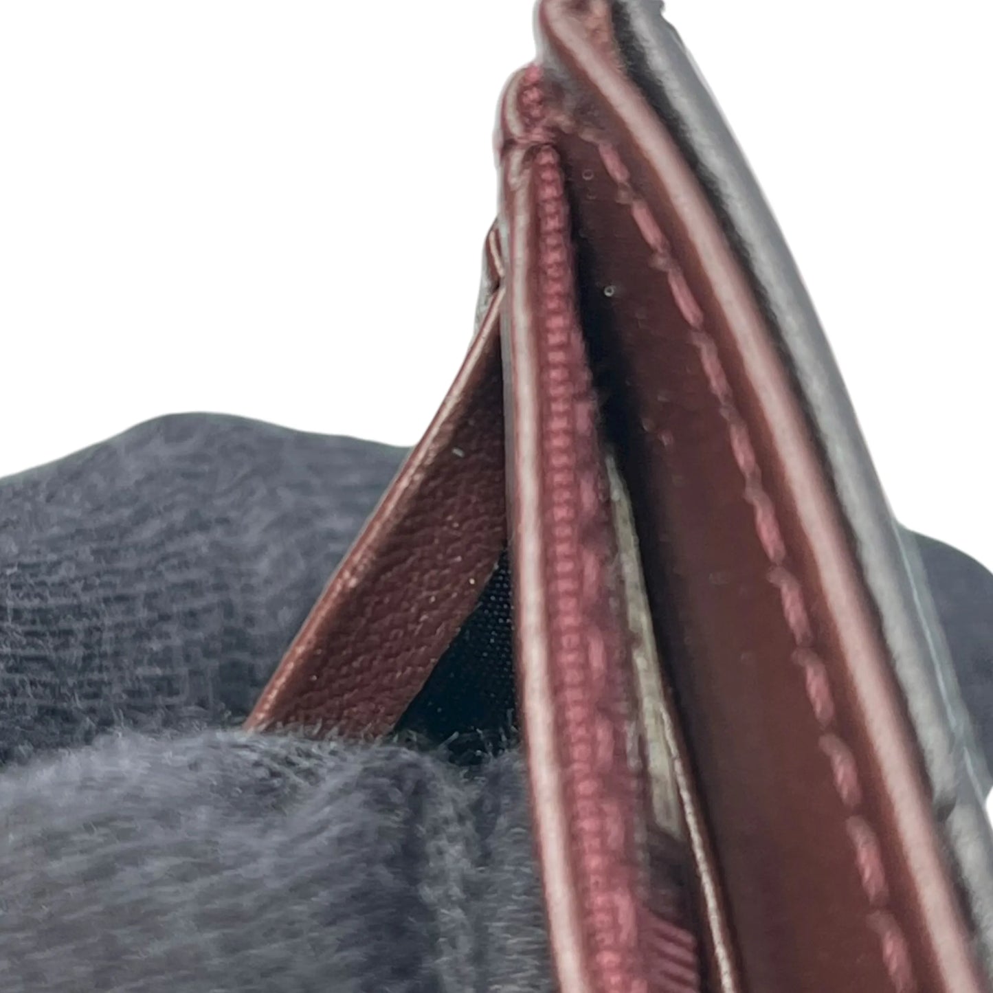 CHANEL マトラッセ クラシック フラップ コンパクトウォレット ラムスキン 三つ折り財布 - ブラック