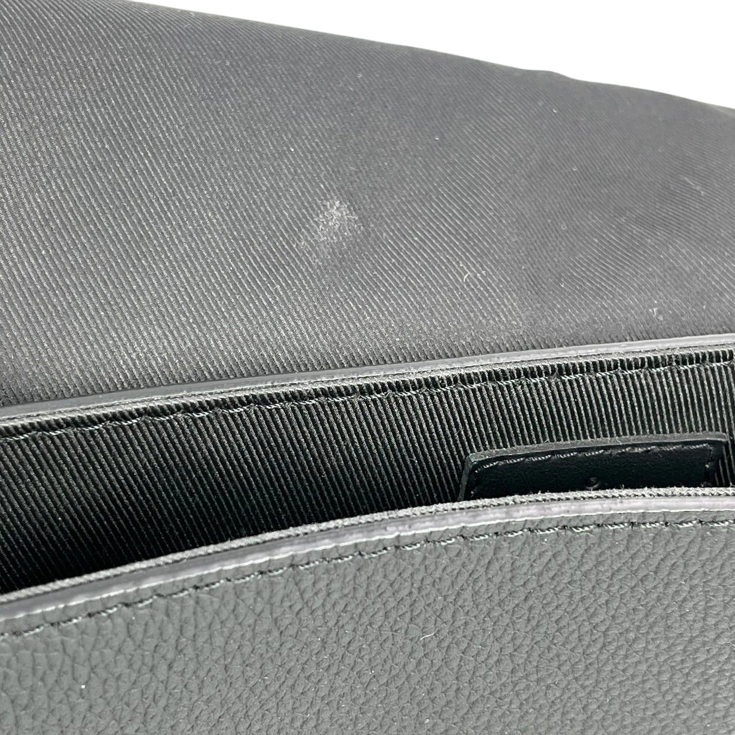 Louis Vuitton Takeoff Messenger PM Calfskin Shoulder Bag - Black 