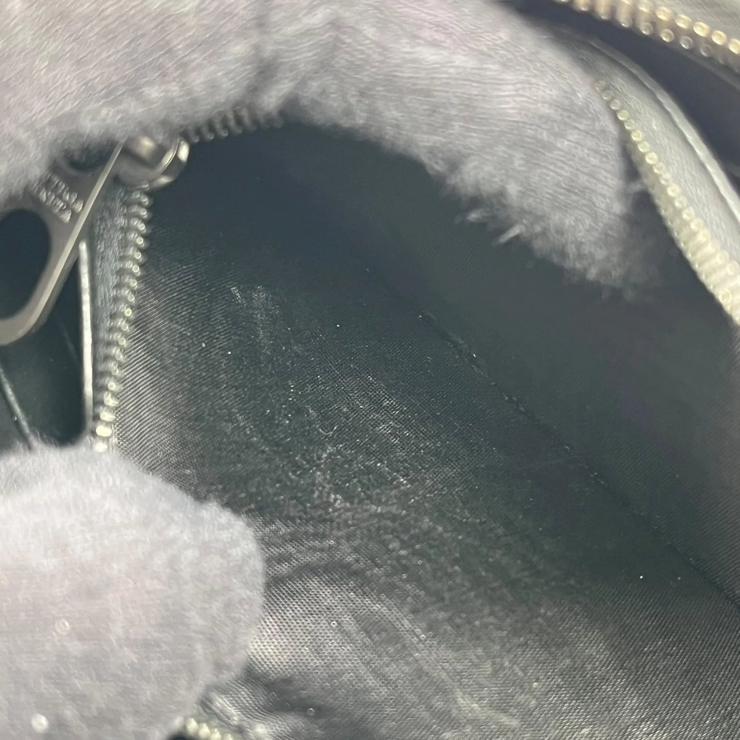 BOTTEGA VENETA Intrecciato Round Zip Leather Long Wallet - Black 