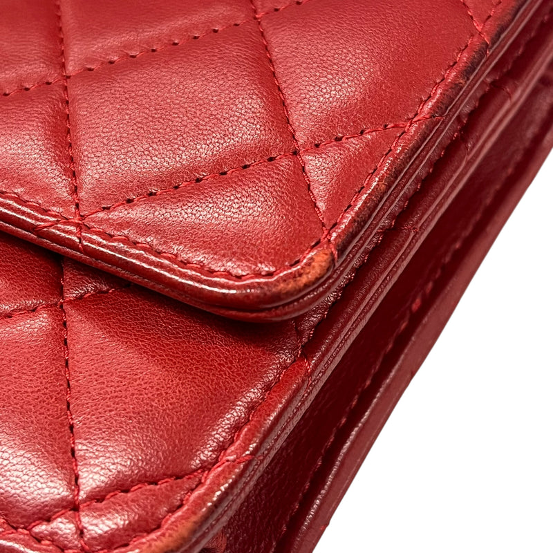 CHANEL Matelasse Chain Wallet Shoulder Bag - Red 