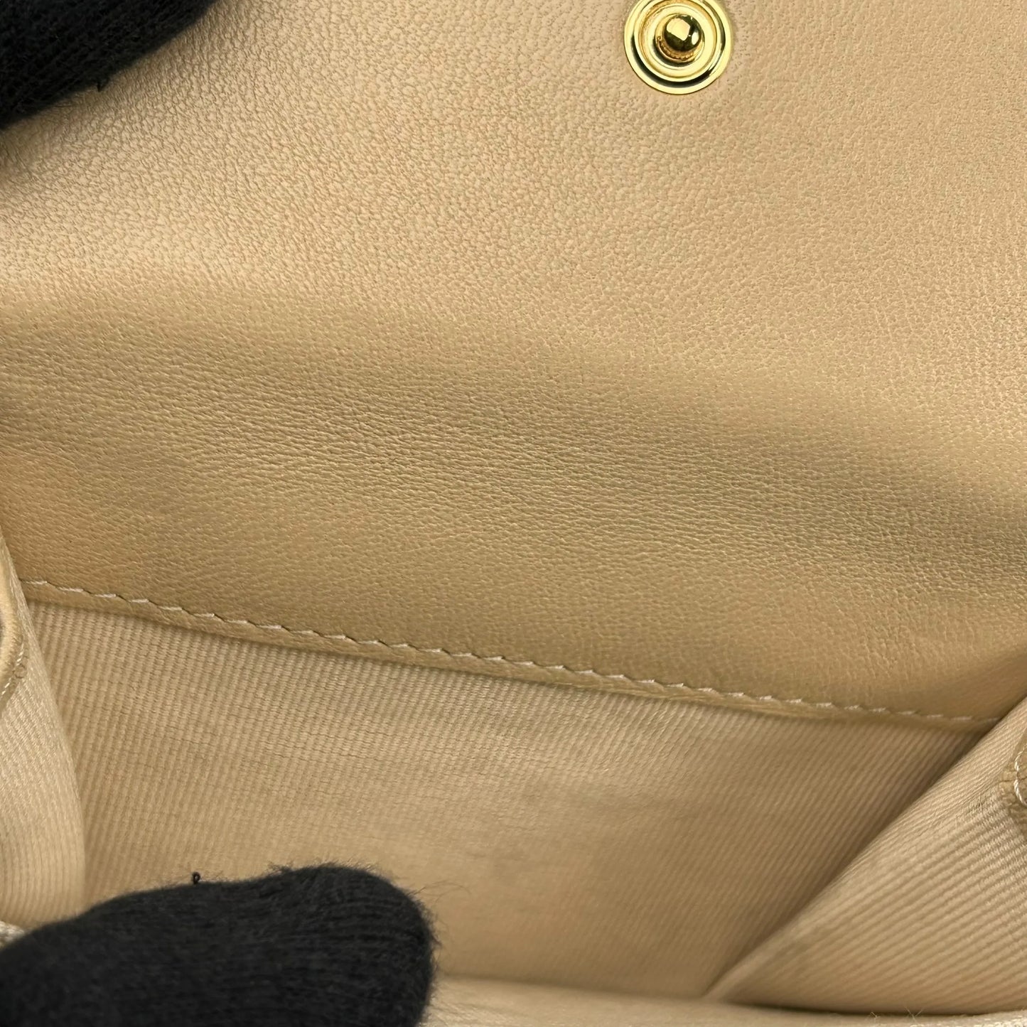 CHANEL Matelasse 19 Tri-fold Compact Wallet - Beige 