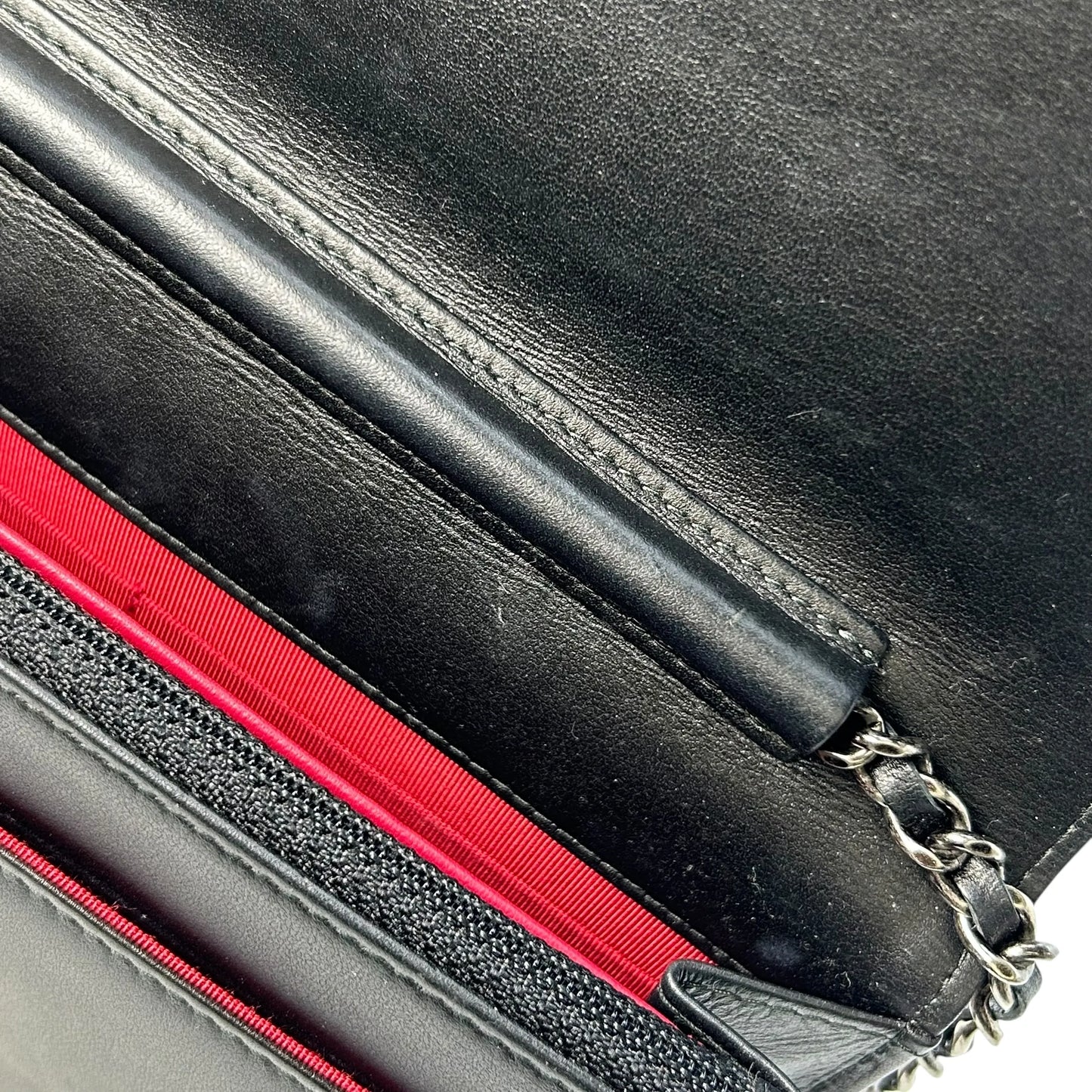 CHANEL Gabrielle de Chanel Chain Wallet - Beige x Black 