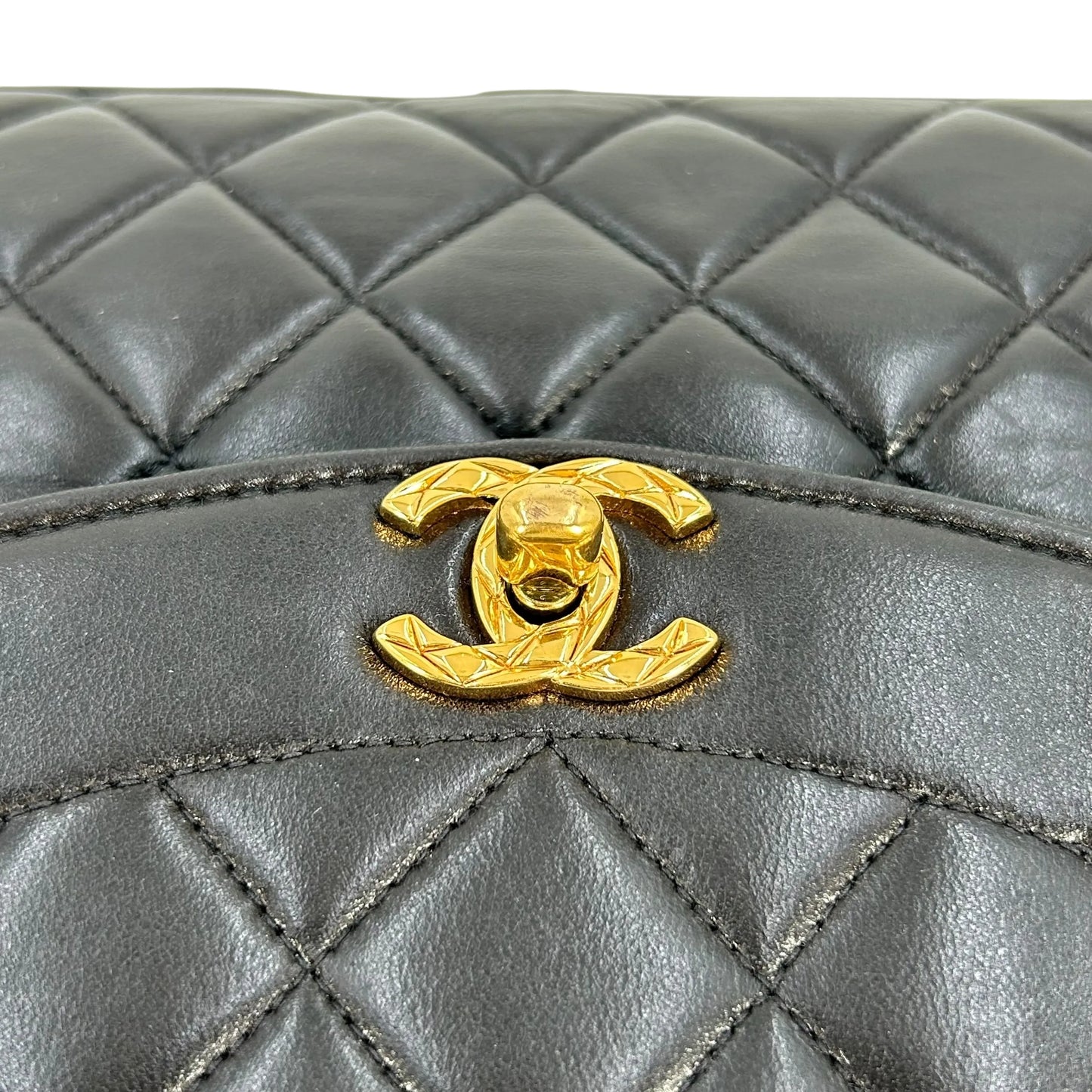 CHANEL Matelasse Tassel Chain Shoulder Bag - Black 