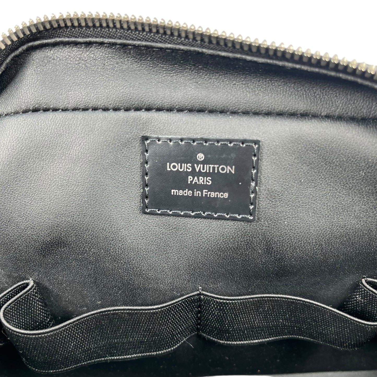 Louis Vuitton ダミエ グラフィット トゥルースポーチ GM - ブラック