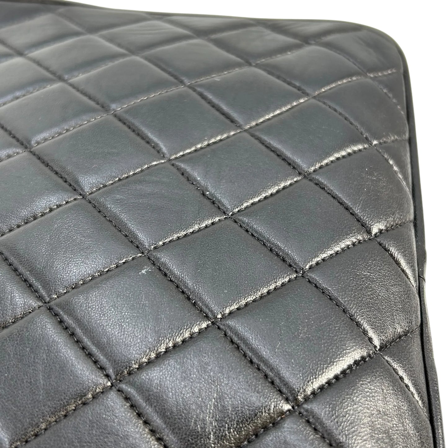 CHANEL Matelasse Tassel Chain Shoulder Bag - Black 