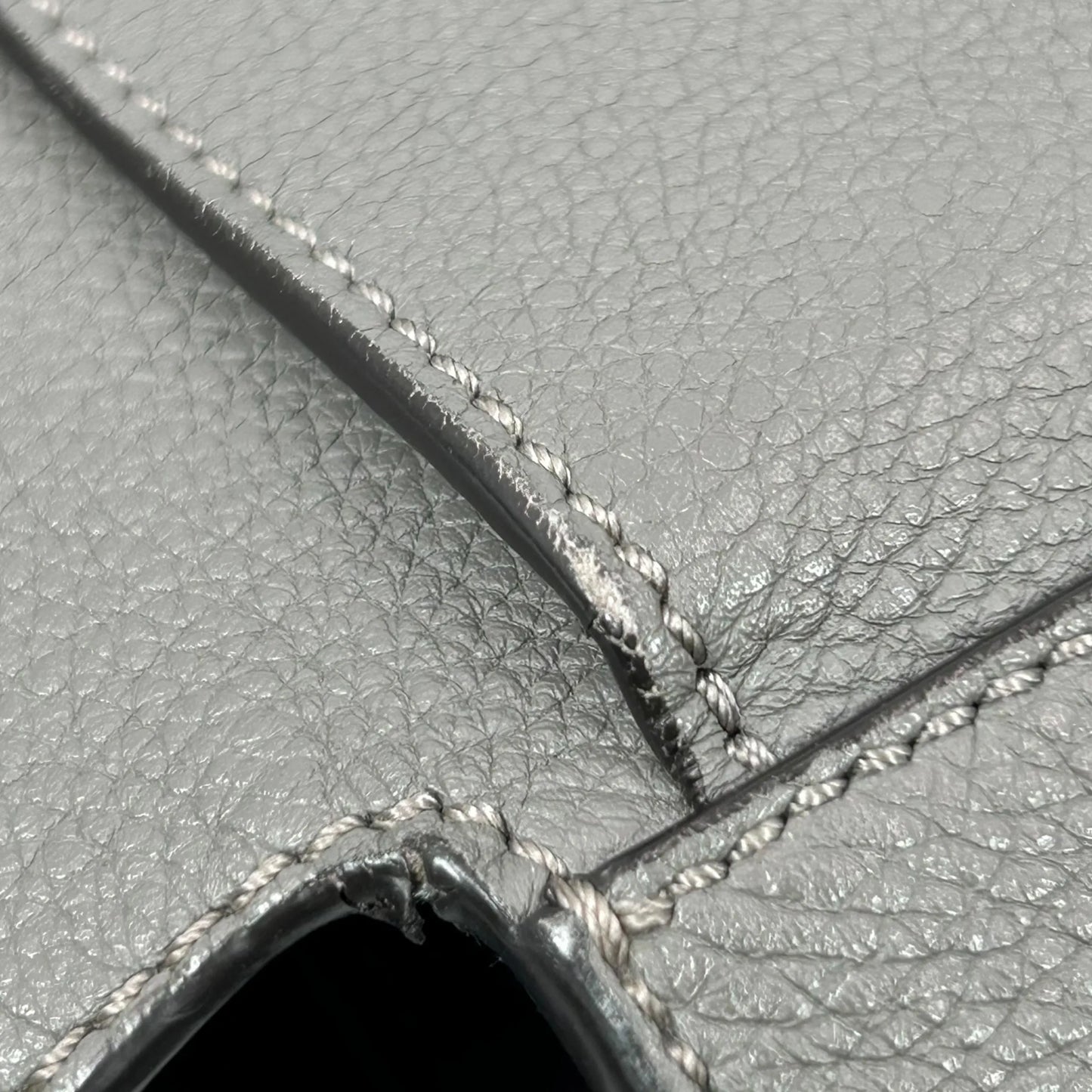 FENDI Baguette Messenger Bag Leather Shoulder Bag - Grey 