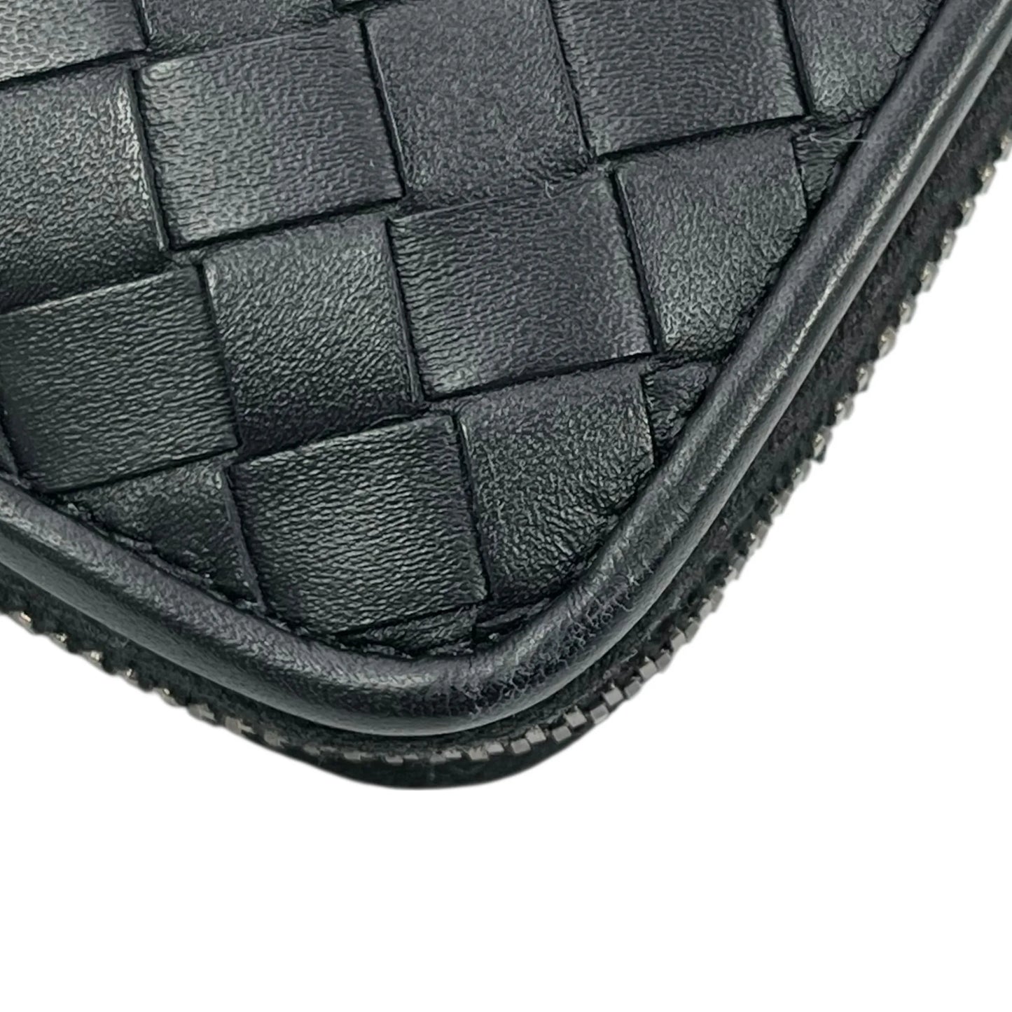 BOTTEGA VENETA Intrecciato Round Zip Leather Long Wallet - Black 