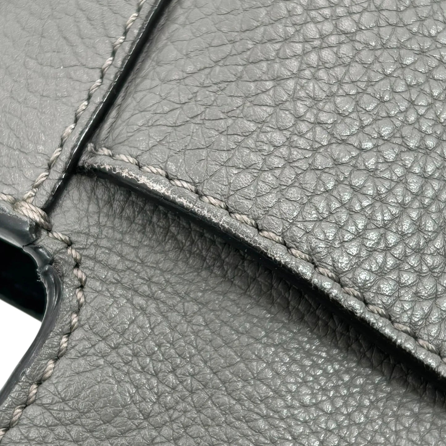 FENDI Baguette Messenger Bag Leather Shoulder Bag - Grey 