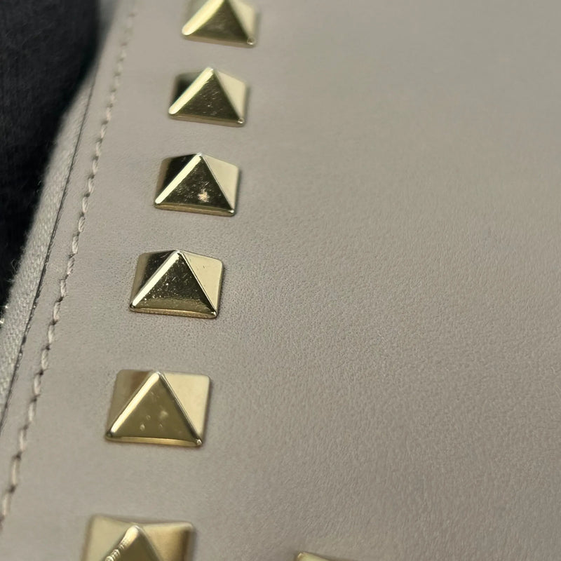 Valentino Rockstud Zip-Around Wallet - Grey 