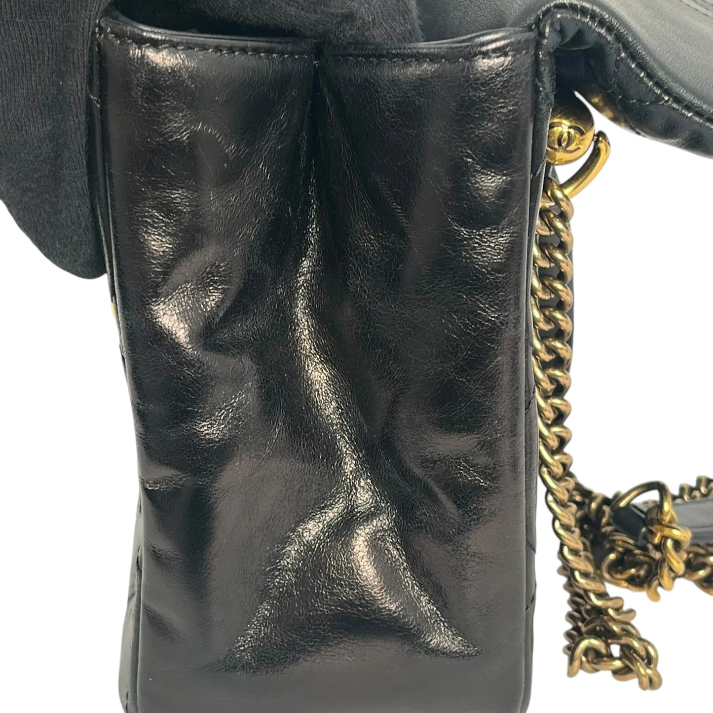 CHANEL Matelasse Top Handle Handbag with Chain Shoulder Bag - Black 