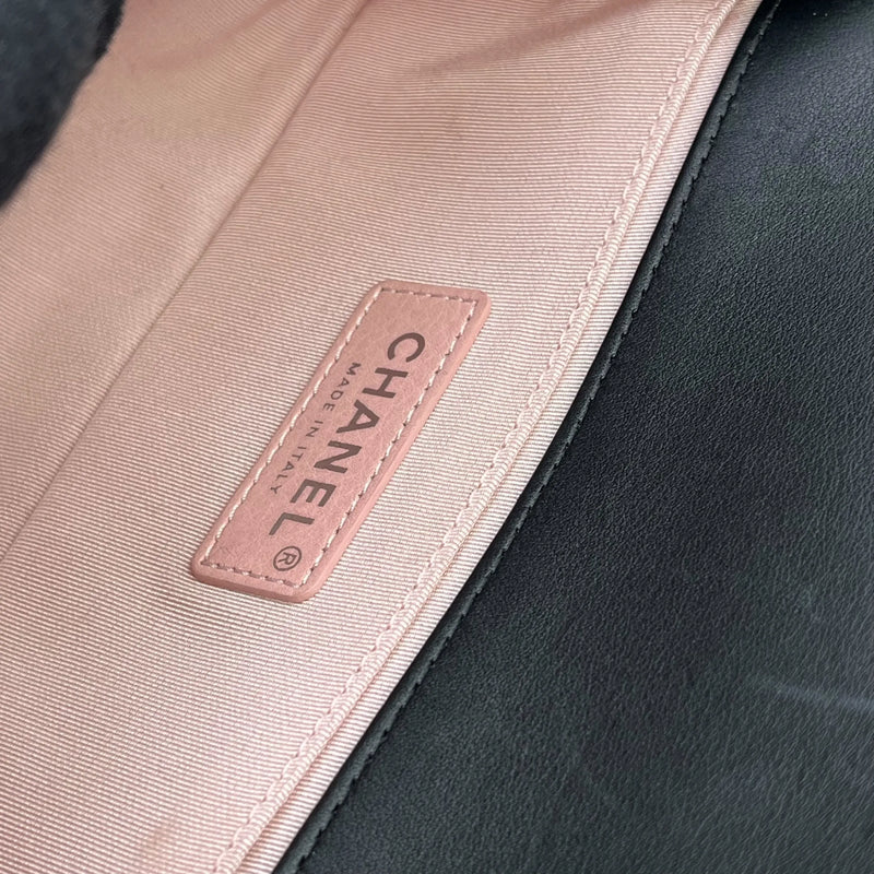 CHANEL Boy Chanel Pearl and Calfskin Chain Shoulder Bag - Black 