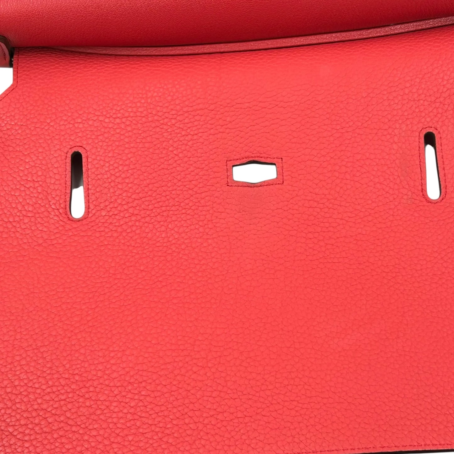 Hermès Gypsiere 37 Shoulder Bag in Taurillon Clemence Leather with N Stamp (2010) - Red 