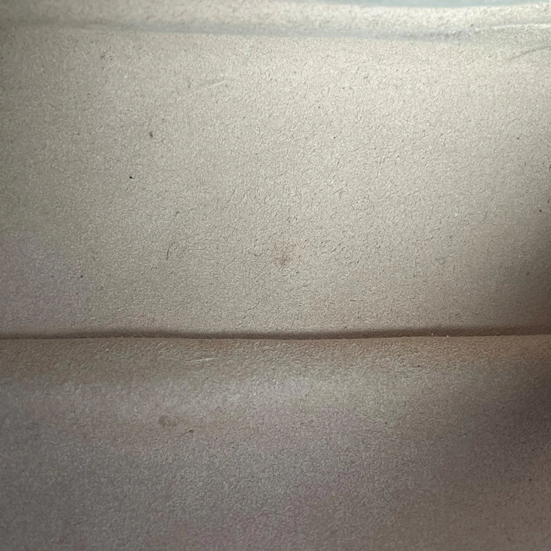 GUCCI GG Marmont Leather Shoulder Bag - Black 