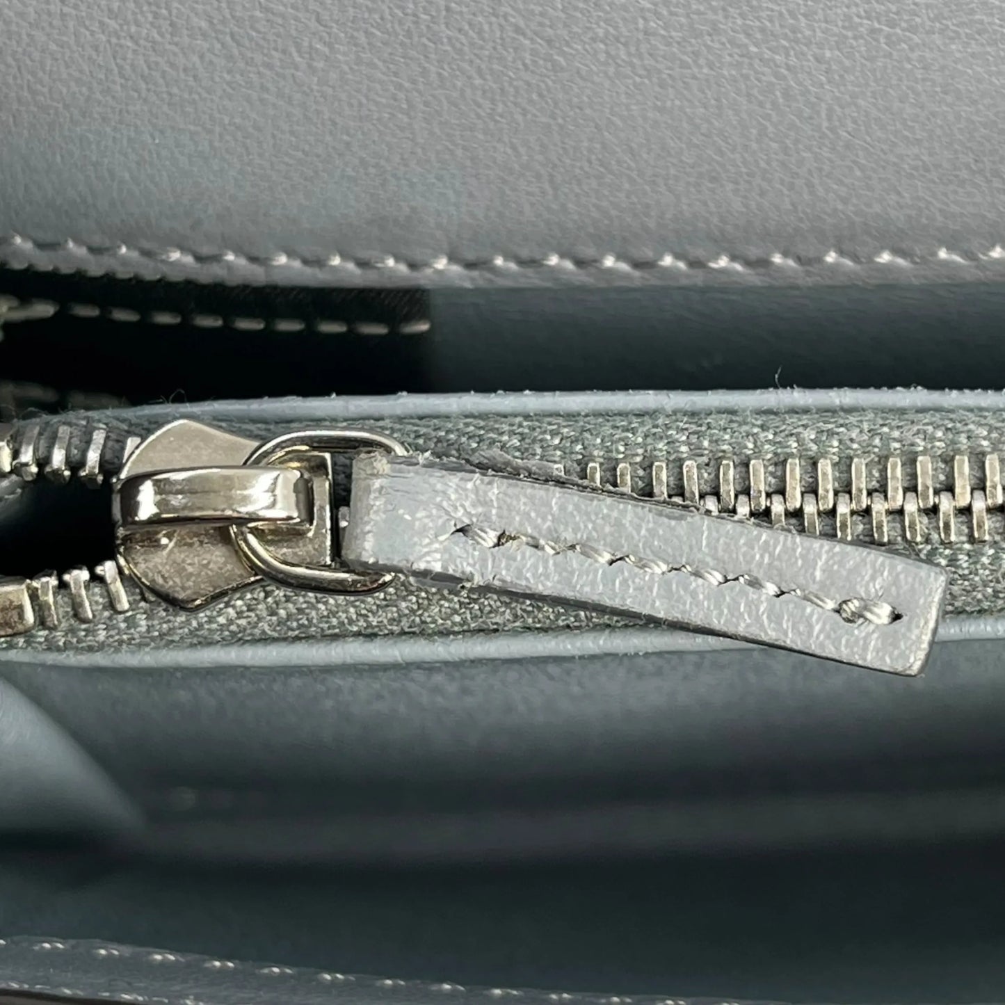 FENDI ピーカブー コンチネンタル ロングウォレット - ブルー