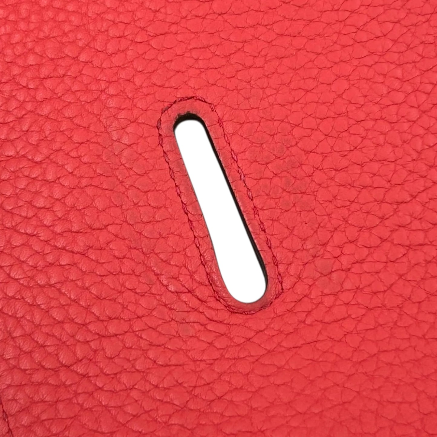 Hermès Gypsiere 37 Shoulder Bag in Taurillon Clemence Leather with N Stamp (2010) - Red 