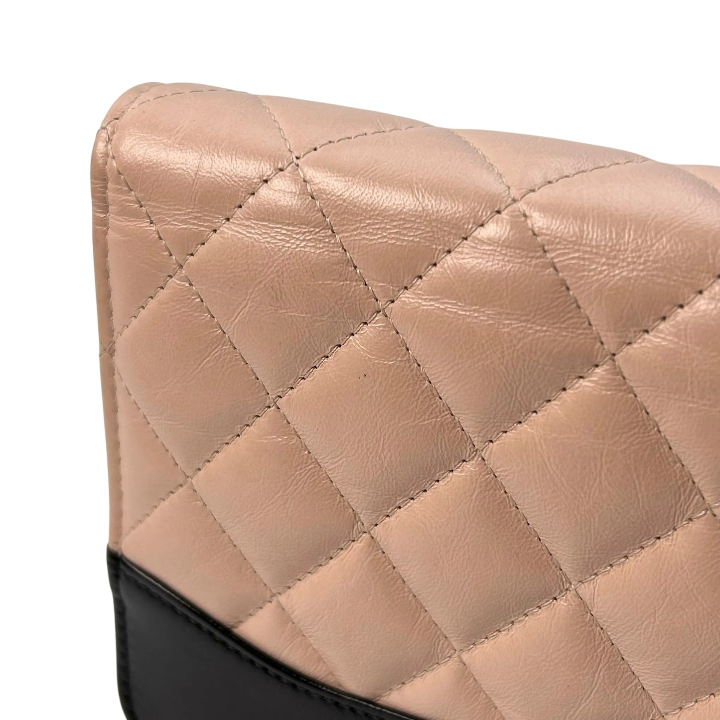 CHANEL Gabrielle de Chanel Chain Wallet - Beige x Black 