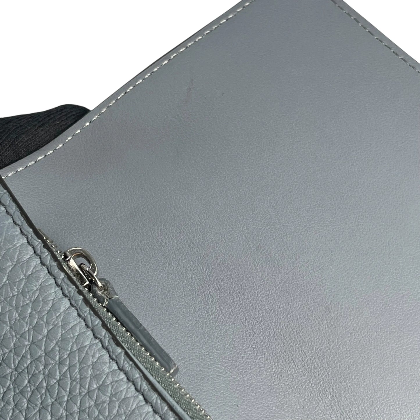 FENDI ピーカブー コンチネンタル ロングウォレット - ブルー