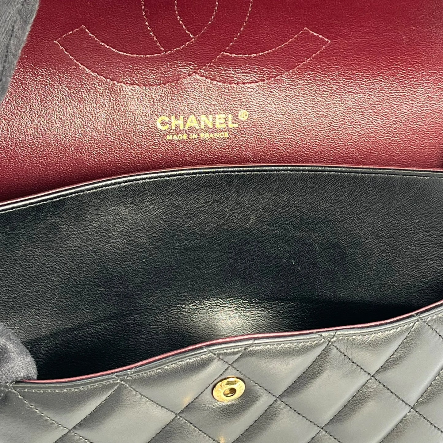 CHANEL Matelasse W-flap Chain Shoulder Bag - Black 